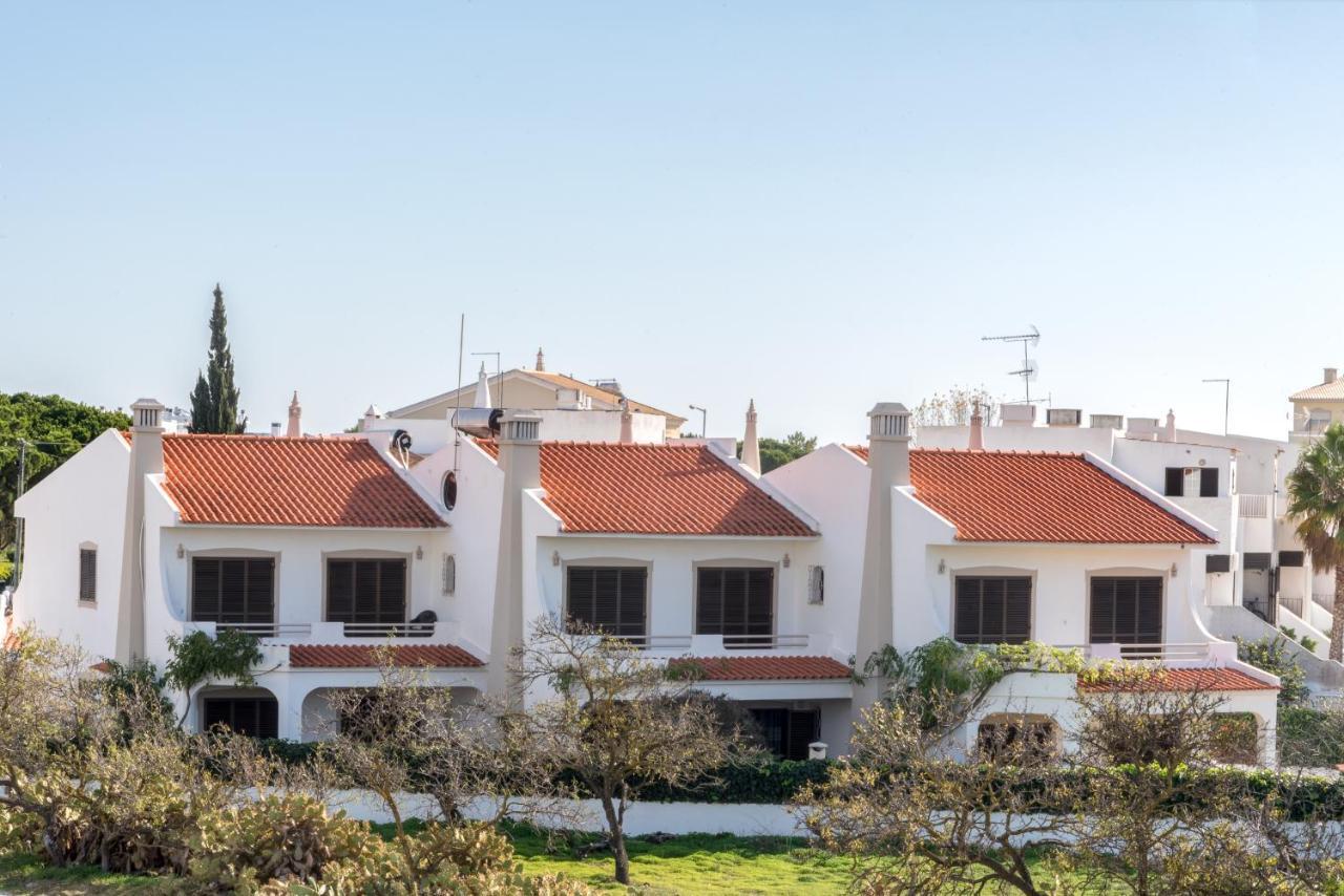 Apartamentos Pinto Quarteira Exterior foto